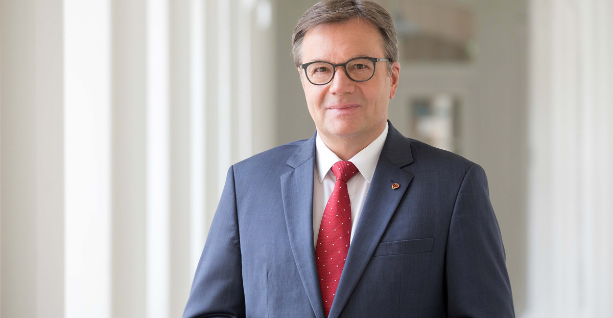 Portrait Günther Platter von der Österreichischen Volkspartei (ÖVP)